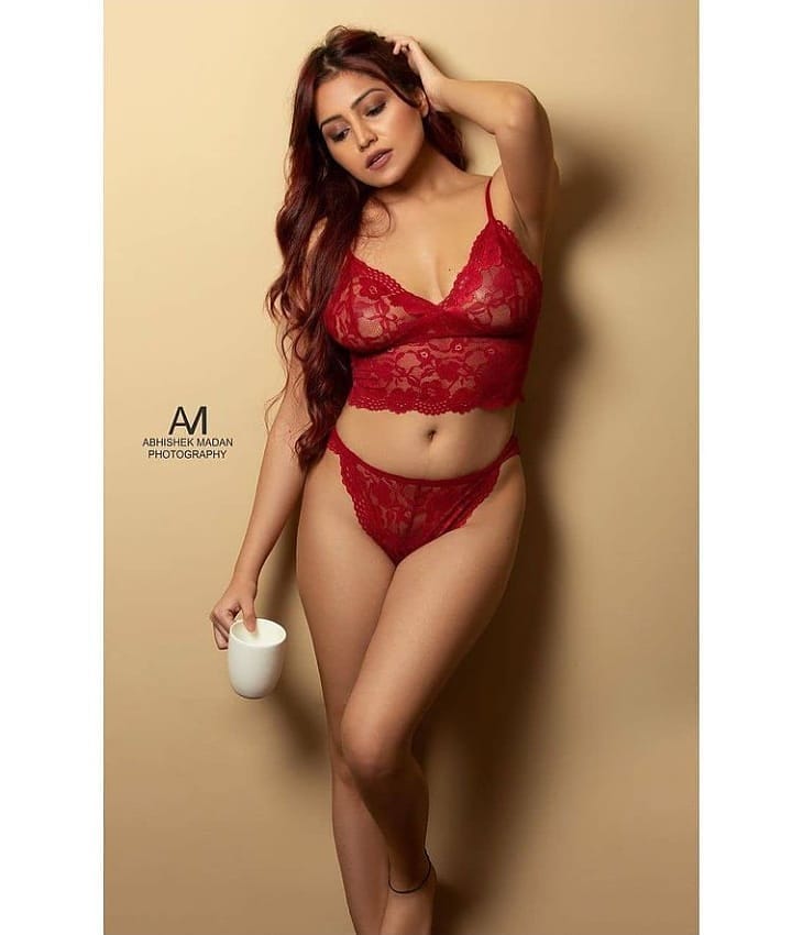 https://kalyugkilaila.com/storage/adImages/2025-06-14-684d230a0130d.jpg}}